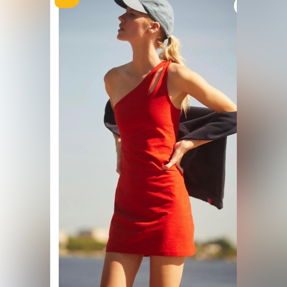 Beyond Yoga Lost Your Mind Spacedye dress in red